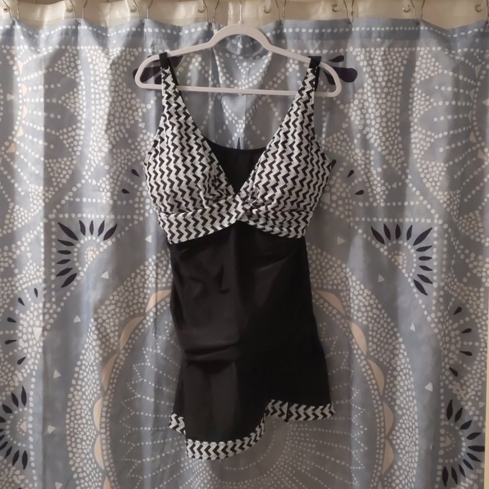 Bathing suit top